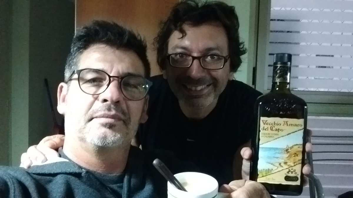 TanoColucci's tweet photo. Boca River Merendando con mi Amigo @fflores_flores q mas pedir iii https://t.co/nzwnVEbJsG