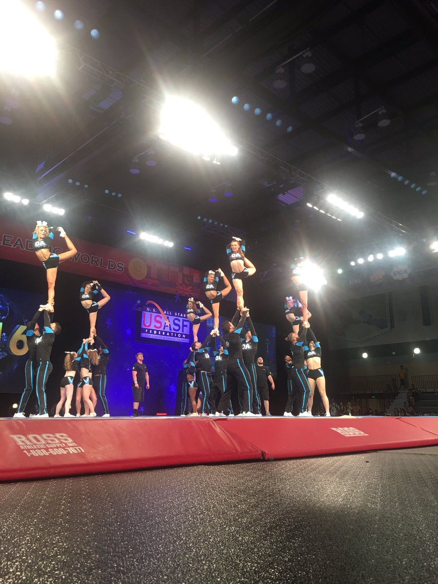 CheerDaily's tweet photo. Oblivion All Stars Revolution #CheerWorlds2016 #Worlds2016 #IOLC5 https://t.co/2KvUkXS31B
