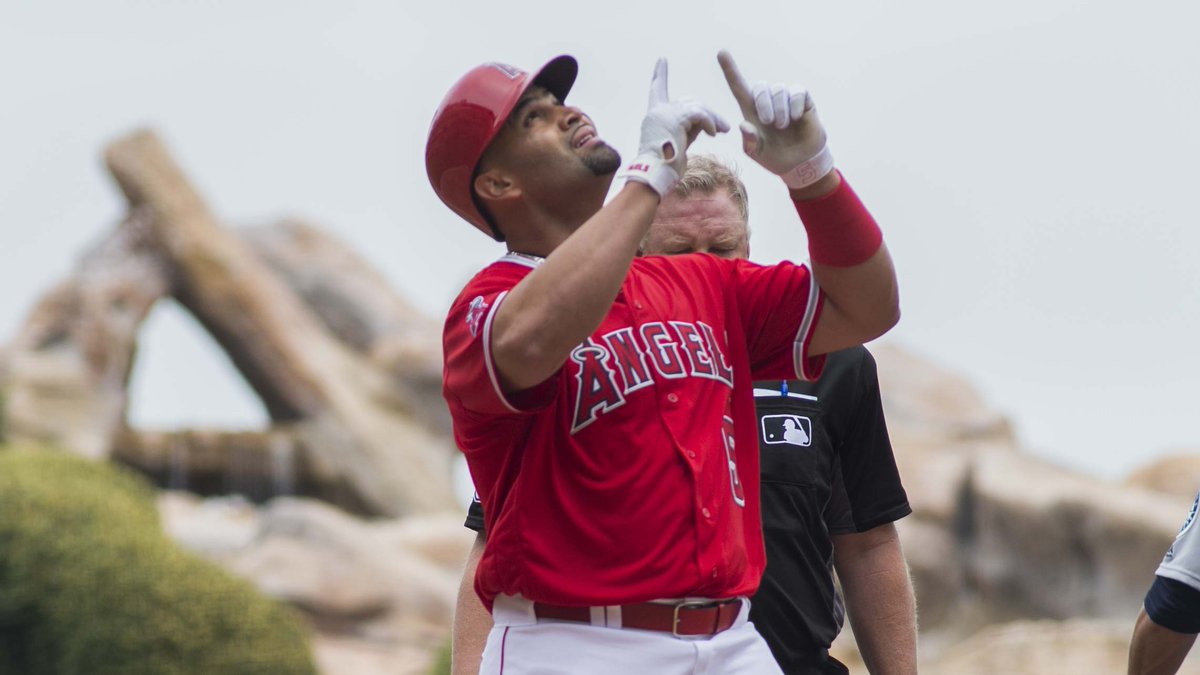 Angels's tweet photo. The real is on the rise.

@PujolsFive ties Reggie Jackson for 13th place on the all-time home run list with 563. https://t.co/VDVrWhmmLu