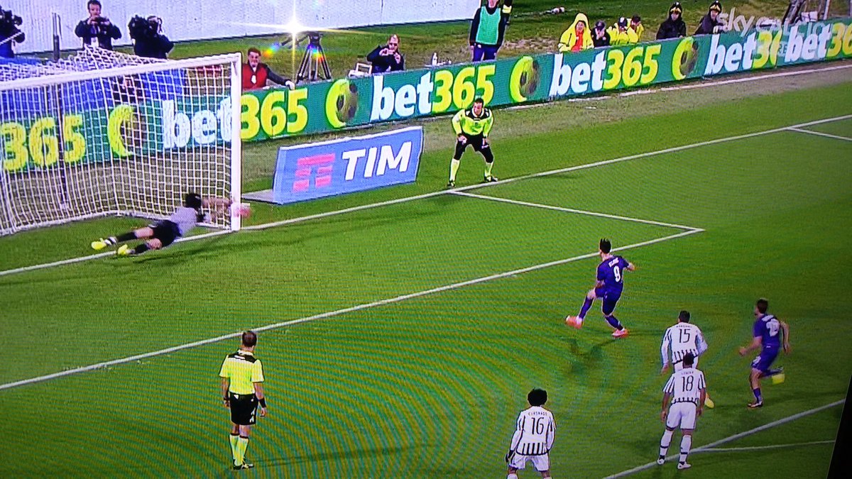 #buffon c'è #FiorentinaJuve
