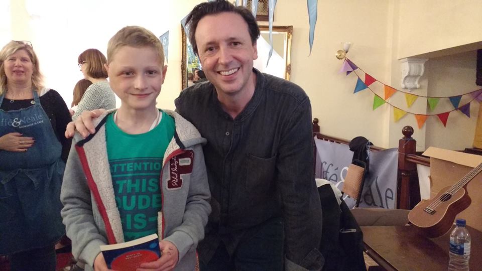 conversionamy's tweet image. Oscar with @SteveColeBooks at Chip Lit Fest 2016 today. #astrosaurs #cowsinaction #beatcancer #isitcontagious