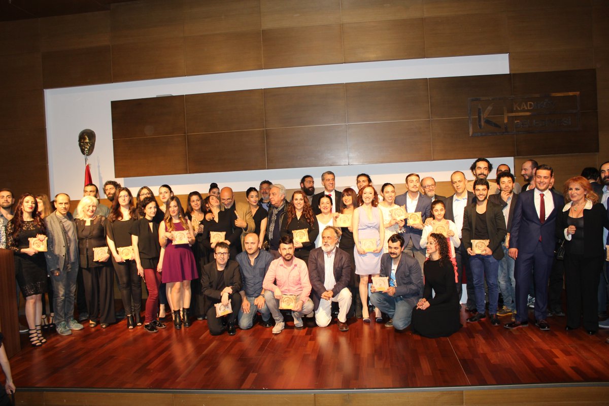 XVI. #DireklerarasıSeyirciÖdülleri  Ödül alan herkese tebrikler emeği geçenlere çok teşekkürler
<a href="/Direklerarasi_/">Direklerarası</a>