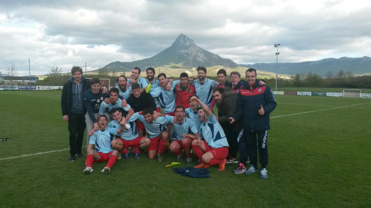 andonialo's tweet photo. @AndoniSucunza @esparza_i @Joe_Rtx Ahora a preparar el siguiente y último partido de liga frente al @ucdburlades https://t.co/kWuyRyYjPD