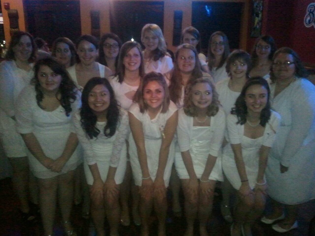 BMix4419's tweet image. Started from the bottom, now we here. #pledgeclass #fall2012 #spring2016 #whyilovechio  #wearegraduating