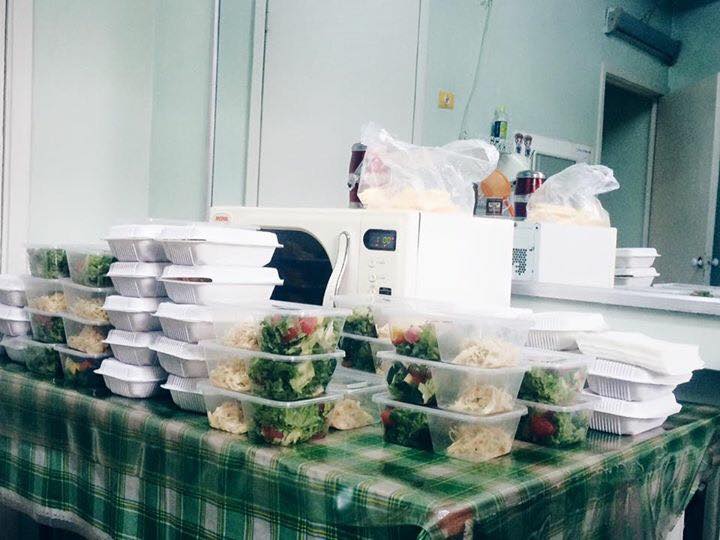 Look mongolia group, Gobi рестораны хамт олон ХӨСҮТ-ийн эмч ажилчдад халуун хоол цайгаараа үйлчиллээ. Баярлалаа.