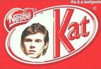 tatekiller7's tweet photo. "Qual é a sua barra de chocolate favorito?"

Me: https://t.co/vRLlMjyVE3