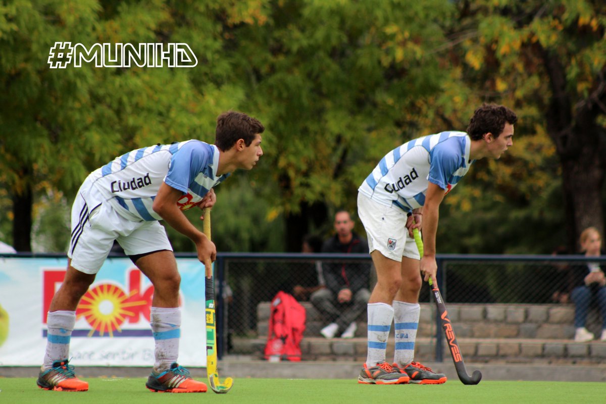 HockeyMUNIHD's tweet photo. #HMC16 #01R06F #CiudadA Vs #Velez en C.C.B.A: #IQuinta https://t.co/lv7Zu5FLn7
