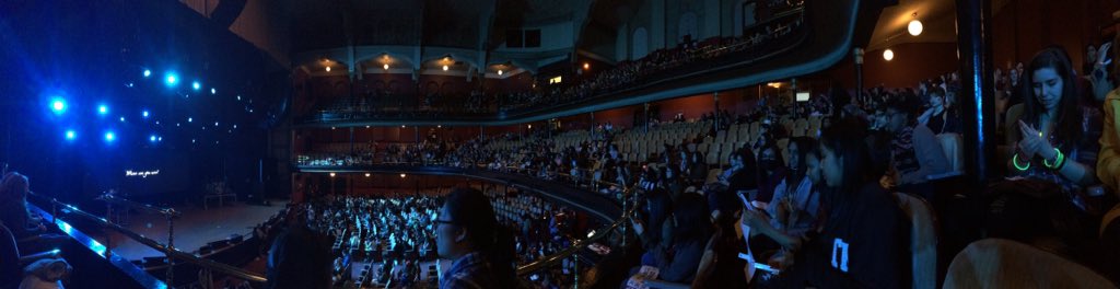 kihynn's tweet photo. pano from the left balcony #LOEToronto #LOE2016 #LOECanadaAwake https://t.co/e0IAdjsGoB