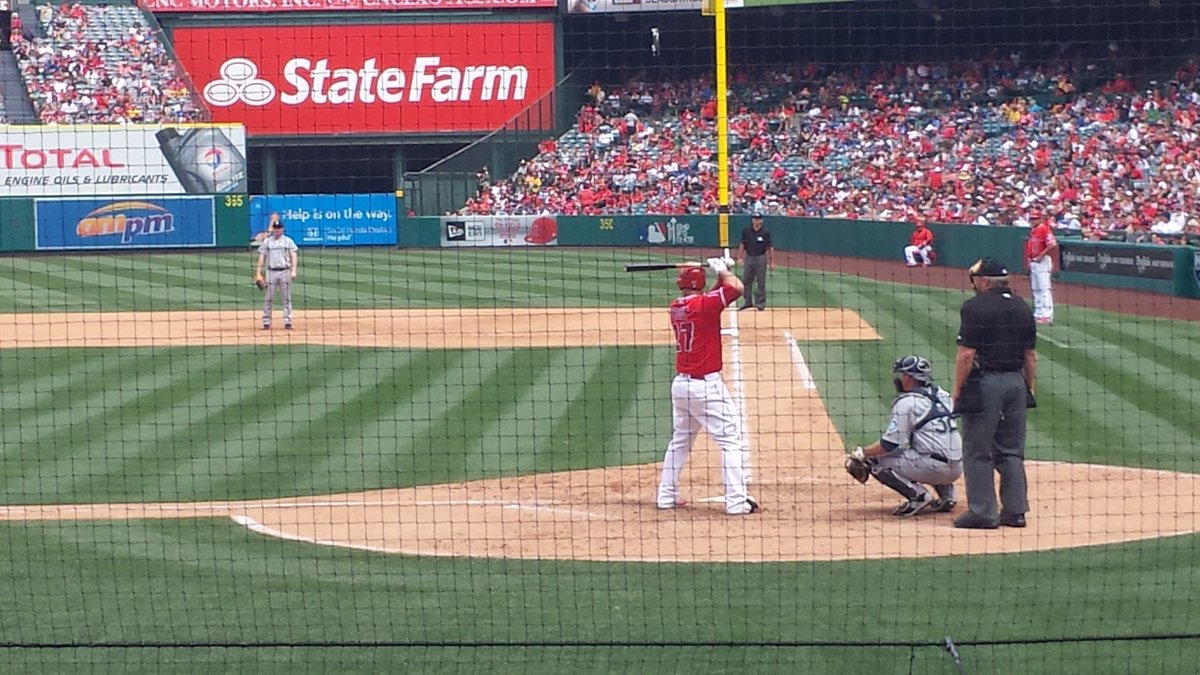 BlackoutAlibi's tweet photo. Blackout Alibi loves the Angels.  @MikeTrout @AlbertPujols_5 https://t.co/YtK7BW6uRr