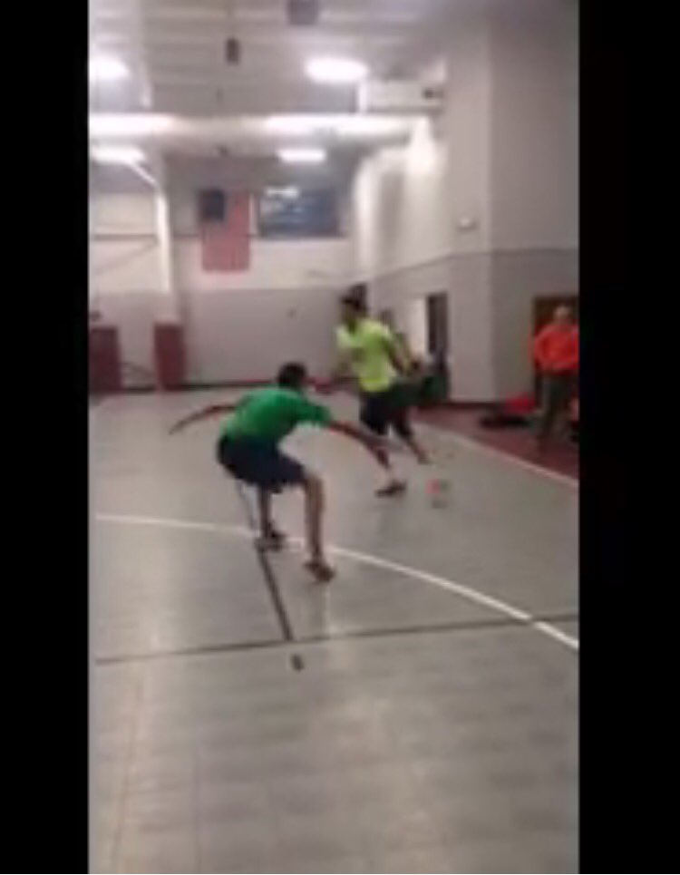 JRagz_11's tweet photo. It was at this moment, he knew he F'd up 😂😂 peep his right ankle.. #DidItToEm https://t.co/6UpzK0tfnQ