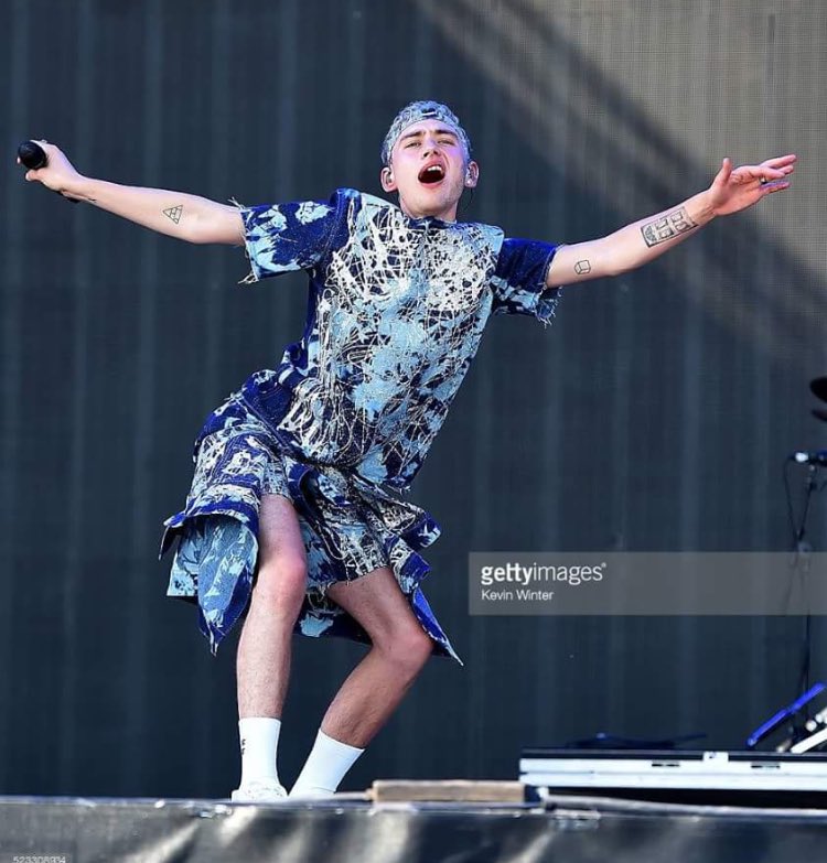 picsofolly's tweet image. 