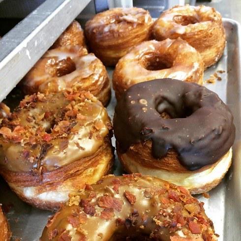 ItsFoodPics's tweet photo. Donut Ice Cream Sandwiches https://t.co/tFOj5TEOlU