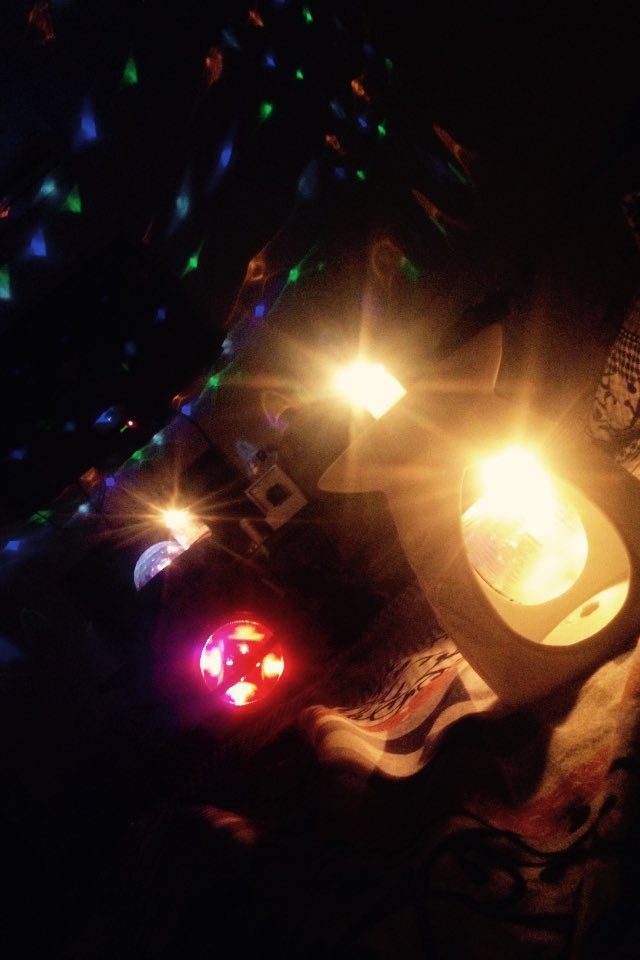 فديت كل متابعيني تفاعلوا إياها الأصنام