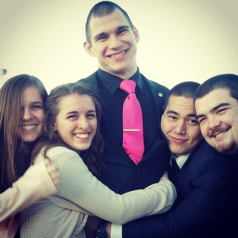 Tonight we honored graduating senior, Brother Dennis Zaitsev with our Hoop of Steel ceremony facebook.com/pitt.sigep/pos…