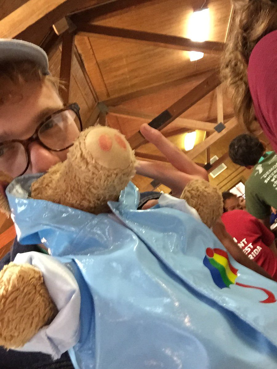 hubbleboi's tweet photo. Getting those Yiggy selfies like #FLYIG59 #SoMuchMore @FloridaYIG https://t.co/rX59H6vUti