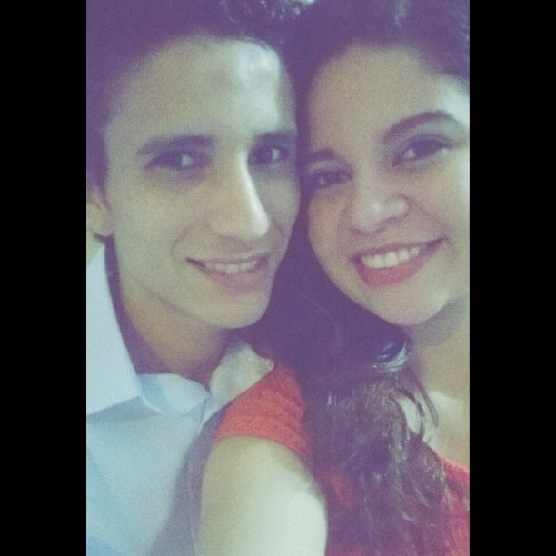 Gildeyfson's tweet photo. ⛪💁 Depois do culto 📖 ❤"Nós amamos porque Deus nos amou primeiro". 👫 https://t.co/Z7snSrFMFG