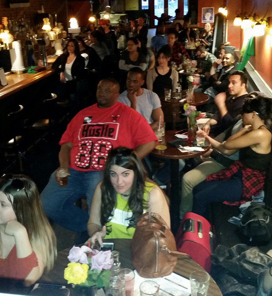 Colony274's tweet photo. #TOPNOTCHCOMEDY #VSPOT #BROOKLYNCOMEDY #OPENMIC #PACKEDHOUSEINBROOKLYN #BESTBARINBROOKLYN https://t.co/SggQroWjGK