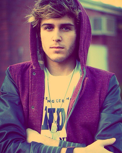 FrostWayne13's tweet photo. //This man is beautiful. https://t.co/fLCknGjOcE