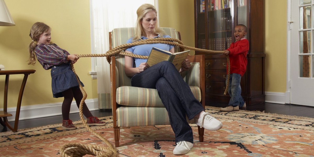 HuffPostCanada's tweet photo. BLOG: Are today's parents getting a raw deal? https://t.co/Viu3QwaAtI https://t.co/LxlJ55sxH7
