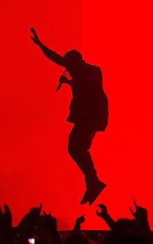 ReviveYeezy tweet media