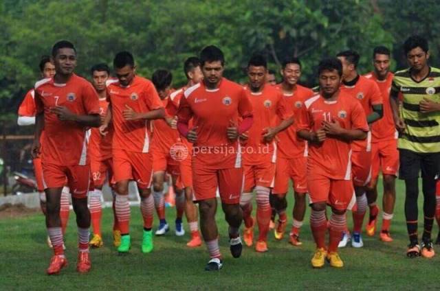 JakBali's tweet photo. Suasana latihan Persija pagi ini, terlihat BP20 sudah mengikuti latihan bersama Persija. Welcome Home Capt https://t.co/C62bP7AOub