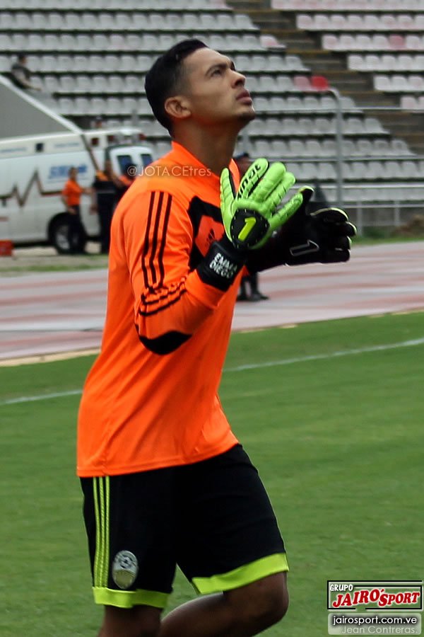 JOTACEtres's tweet photo. José David Contreras #DTFC #Jairosport https://t.co/oBJDvwXZ0b