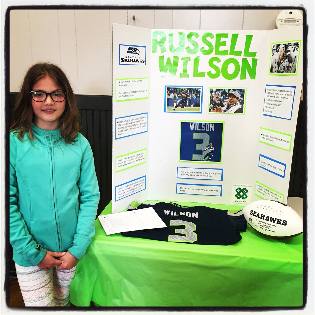Stacey_LW's tweet photo. Great day of 4-H Ed Boards! @DangeRussWilson @Seahawks #bc4h #lovesrussellandtheseahawks https://t.co/xNW2TrL7fl