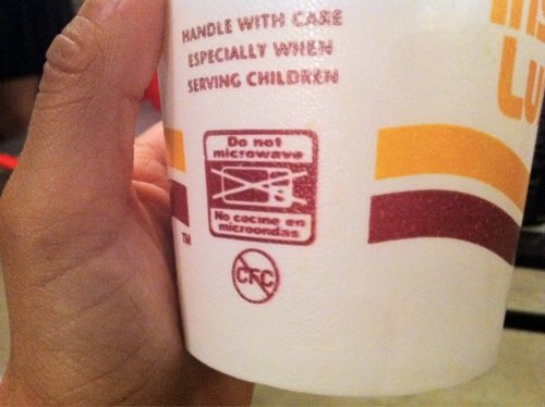 badgyalngazax's tweet photo. this is proof that nobody reads label. https://t.co/HxwkTK1J3h
