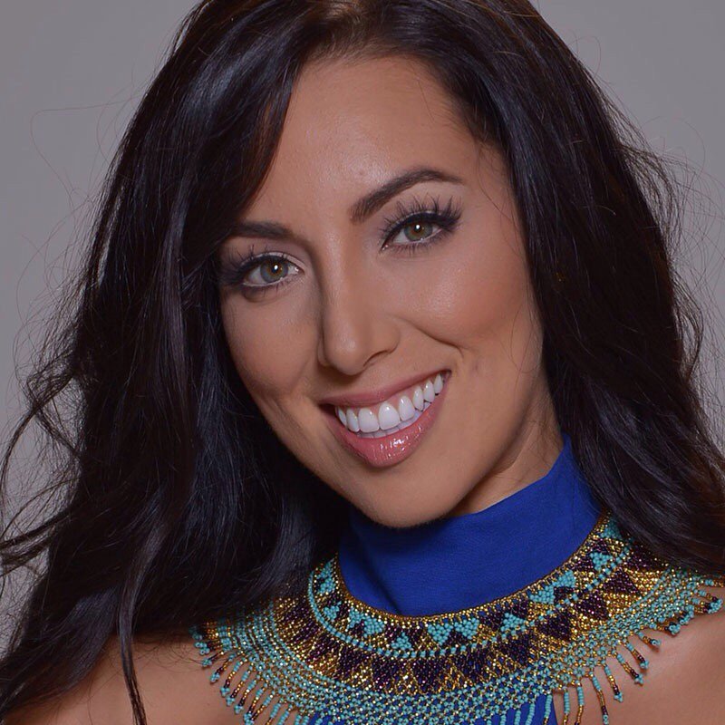 LincolnContre16's tweet photo. I just voted for SETAREH KHATIBI #NBLVIP  https://t.co/2RCUn4KJyr https://t.co/a2nNXcaQJh