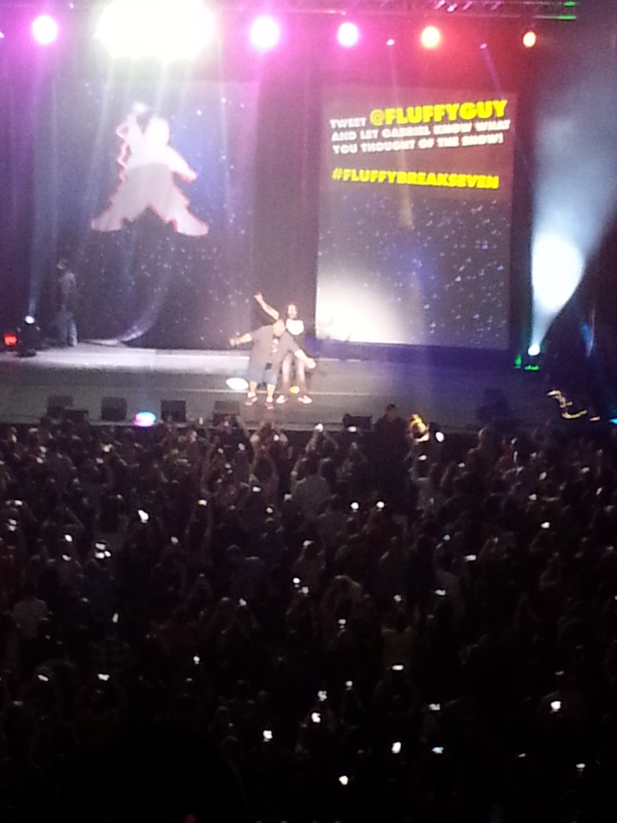 Monika_Slusser's tweet photo. @fluffyguy and @Martincomic at the end of the show. #latepost https://t.co/MhqIuRFYbo