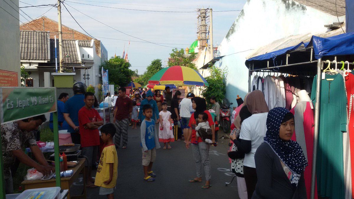 Lomba Hari Kartini  PKK RW XIII di  Pasar Minggu BMR Watugede Singosari #permadi60