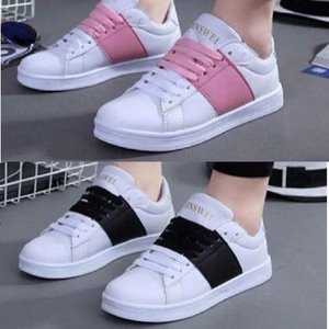 Marsh0p's tweet photo. Sepatu Kode:RJ142 Size 36-40 Rp.90.000 untuk order silahkan Langsung SMS/WA 08980145248 BBM pin by request https://t.co/Fx254zDeHI