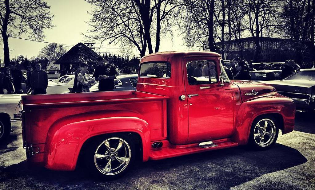 oldcar_photo's tweet photo. #musselcars #ljubljana #slovenia #carshow #carlove #car #cars #oldcar #oldschool #show #oldies #instamood #instamom… https://t.co/wQfRdSxRb2