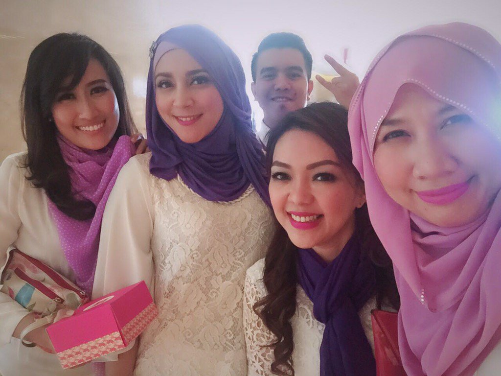 k4tli4's tweet photo. #proudofaxamandiri 

Ceo Chat Edisi Kartini: Passion in Action
Karena kita wanita yang penuh Passion in our Action https://t.co/oe5mrSSWUP