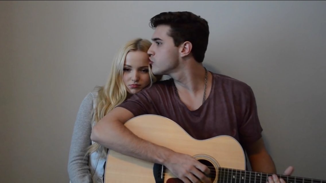 JustAvaSS's tweet image. He picks me up when I'm down