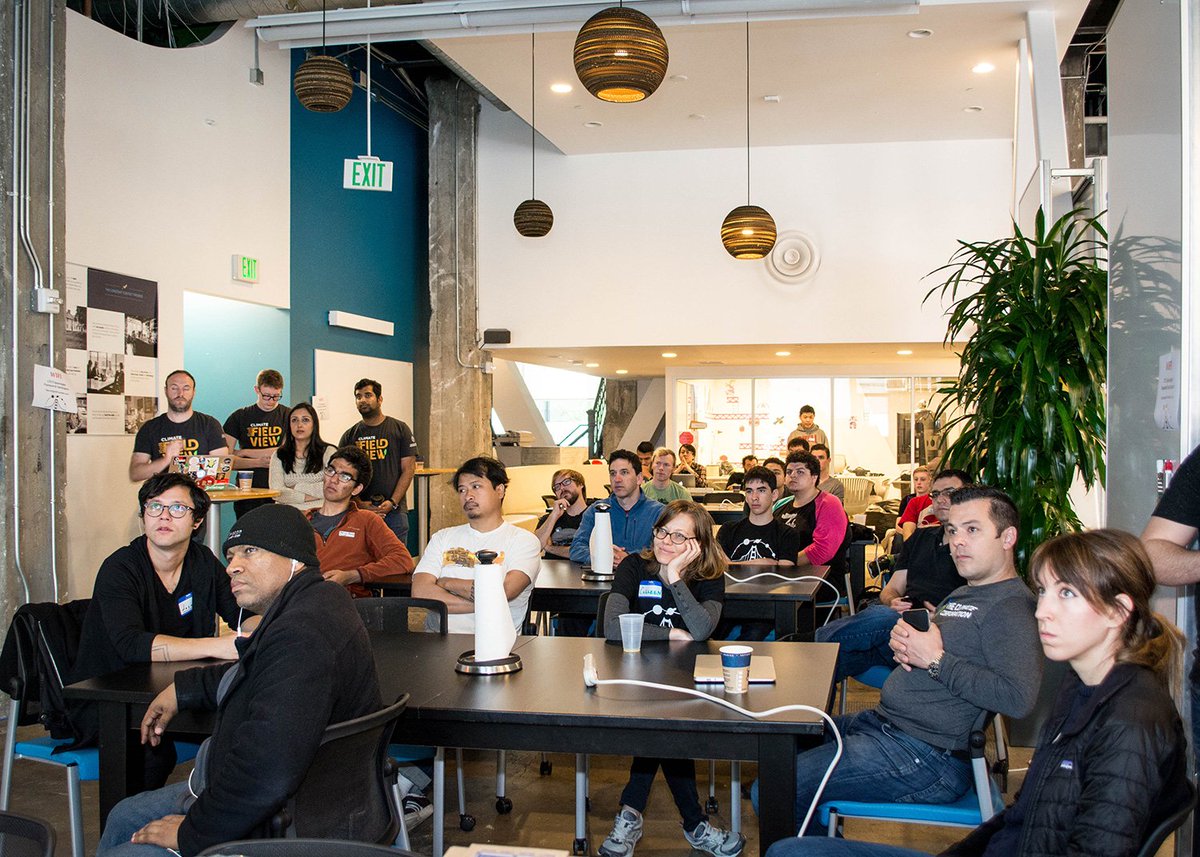 Special thanks to <a href="/MsLyola/">Lyola Rowe</a> for volunteering time &amp; skills to photograph #SpaceApps. 👏❤️👏 Stay tuned for more pics!