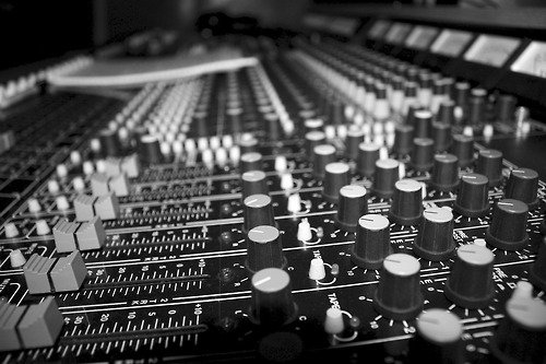 2ndsidebeatzMfl's tweet photo. #MyfirstTweet #Musicforlife @Hecxxy_Emcee @MFL_LeroyBrown @musicforlifepr1 Bless Yh twitter xx https://t.co/7ZIFiTxMmW
