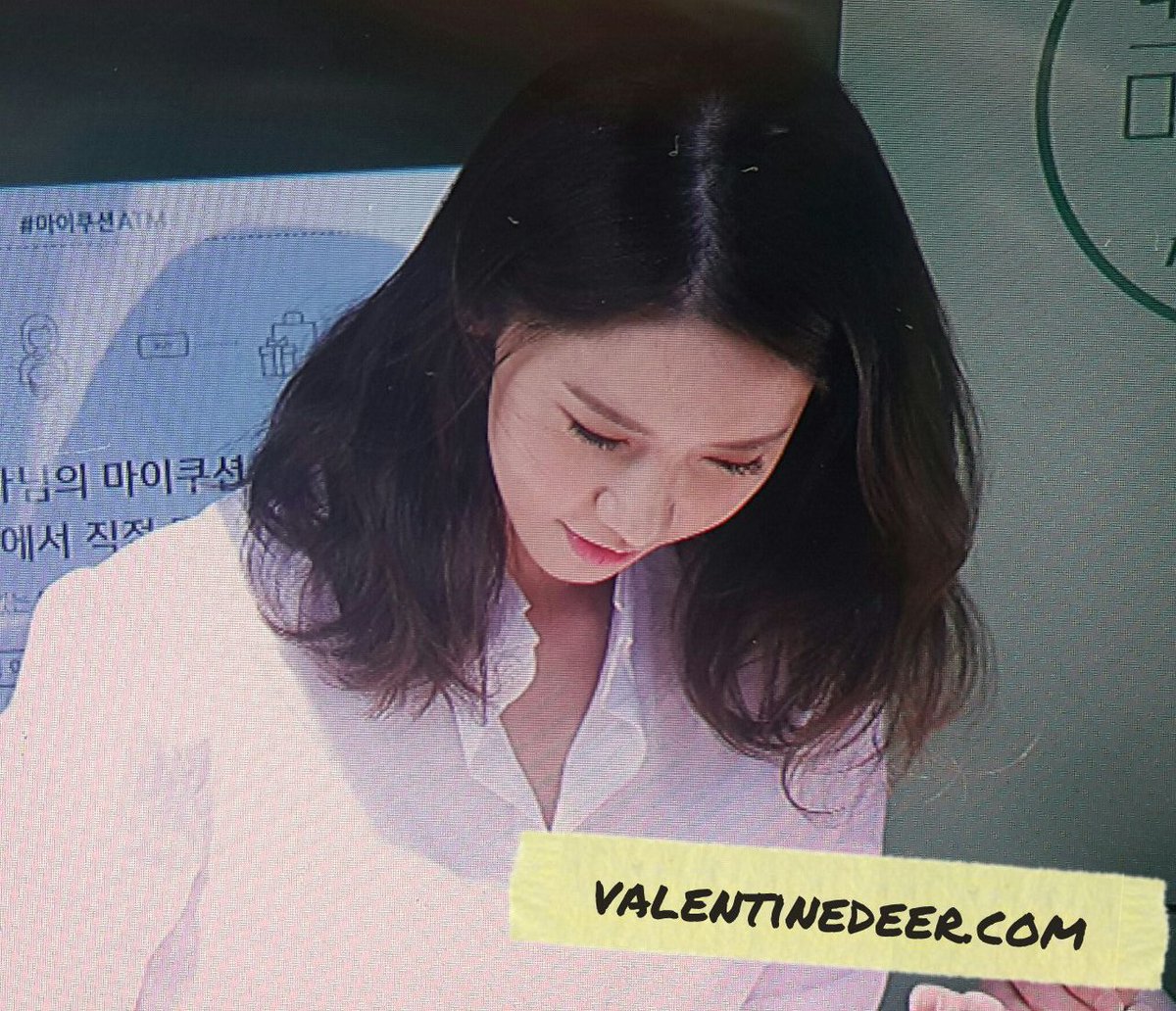 [PIC][25-04-2016]YoonA ghé thăm cửa hàng của "Innisfree 'My Cushion ATM'" vào trưa nay Cg3T3qvU0AAtXu6