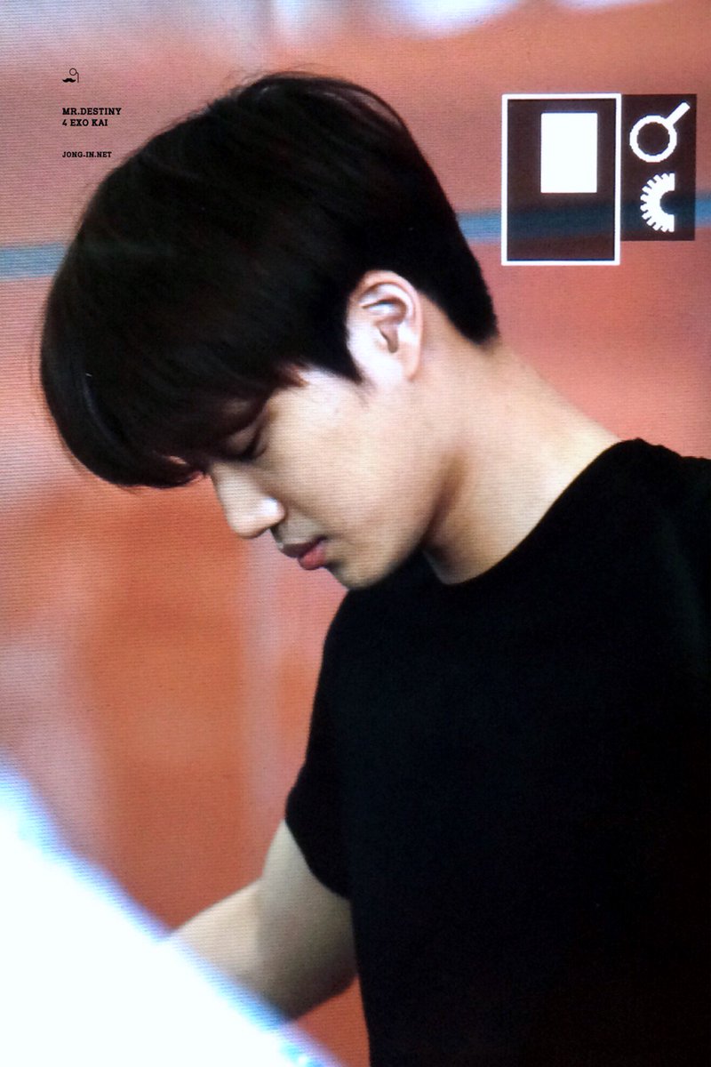 jonginnet's tweet photo. 160425 SHE 왜 안올라가찌....ㅠ 트위터가 종인이 미모 질투하네ㅠ https://t.co/crB0e59MAD