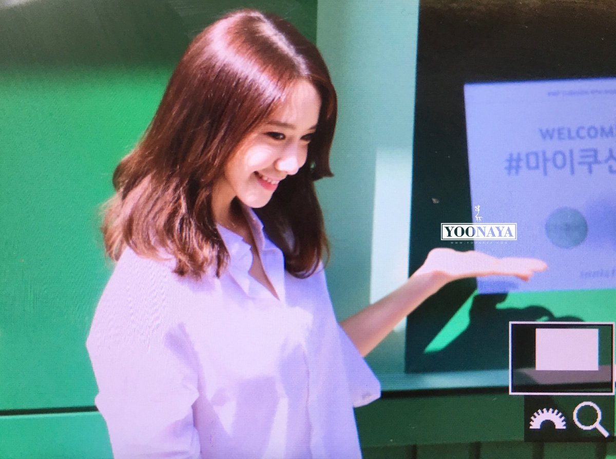 [PIC][25-04-2016]YoonA ghé thăm cửa hàng của "Innisfree 'My Cushion ATM'" vào trưa nay Cg3bGEQUUAAKKCM