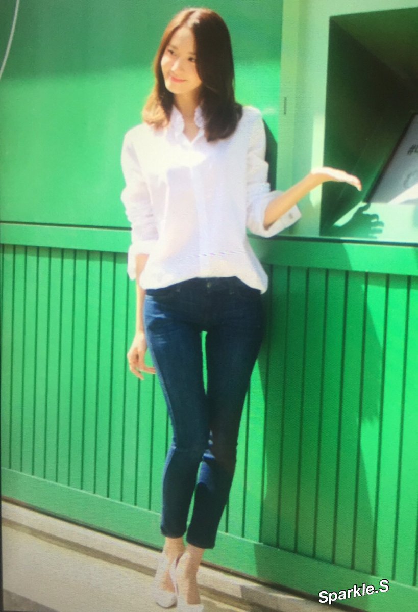 [PIC][25-04-2016]YoonA ghé thăm cửa hàng của "Innisfree 'My Cushion ATM'" vào trưa nay Cg3dm2aUkAAazCI