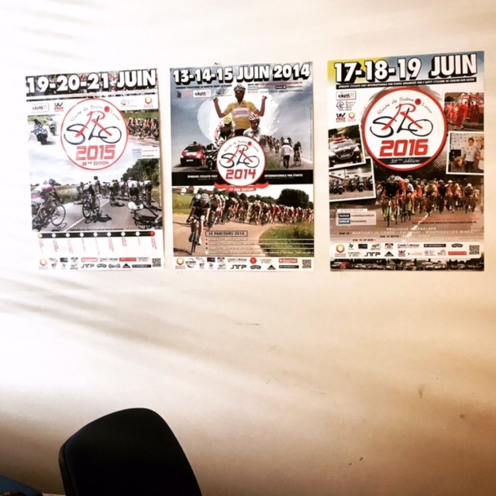 RoutedeSetL's tweet photo. La #RSL2016 s'invite aussi dans les bureaux.. Chez vous aussi ? Envoyez vos photos avec #RSL2016 #fsgt #saoneetloire https://t.co/dmXDJUaIH4