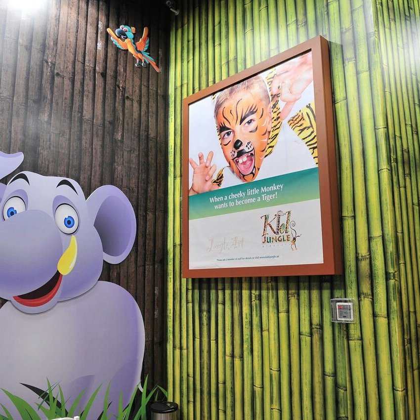 WallCravings's tweet photo. Kids play area graphics #wallcravings #commercialwallgraphics #printshop #kidsplayarea #dubaihotels #mydubai #custom https://t.co/hBHHOGWSEy
