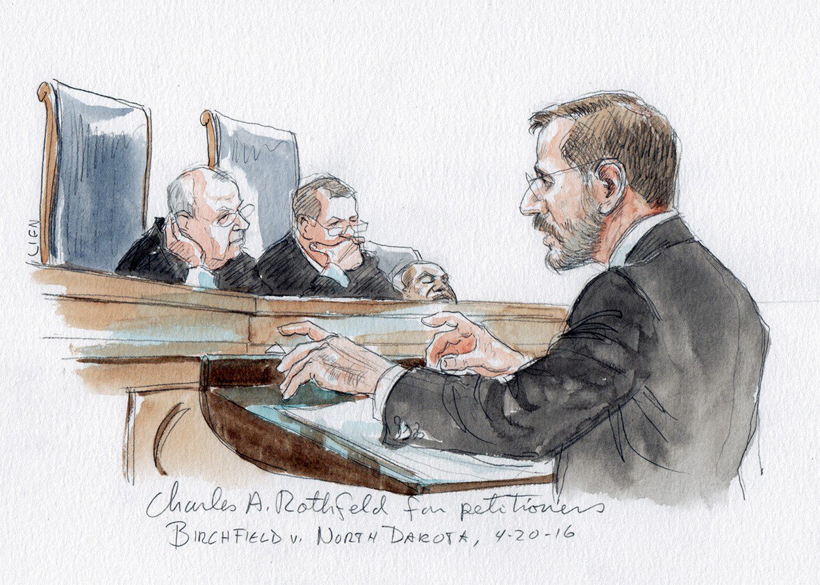 A Supreme Court sketch artist pretty much drew Clarence Thomas sleeping: slate.me/1rbeYoX