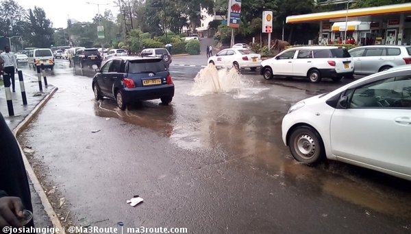 a3Route's tweet photo. 09:24 valley road opp panafric hoyel  https://t.co/mygD94UQiz via @josiahngige