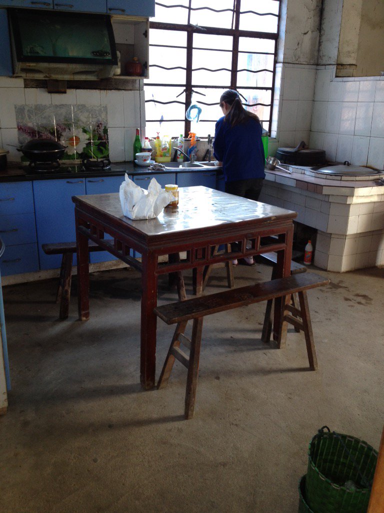 @PajorART <a href="/BeeQueensBuzz/">BeeQueen</a>