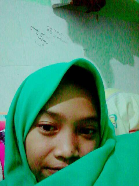VaevawEva's tweet photo. Seberapa pantaskah kau untuk ku tunggu
Cukup indahkah dirimu untuk s'lalu kunantikan {{}} https://t.co/ru8xGxFOBx