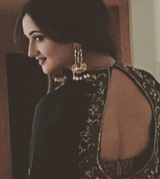 TheRashamiDesai's tweet photo. Being happy never goes out of style!!! https://t.co/aLuluXMR4r