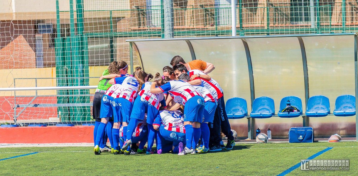 ⚽️Victoria por 2-0⚽️
Con goles de Sara y Marikilla.
¡Buen partido! y objetivo cumplido: disfrutar

#SomosArenas
🔴⚪️🔴