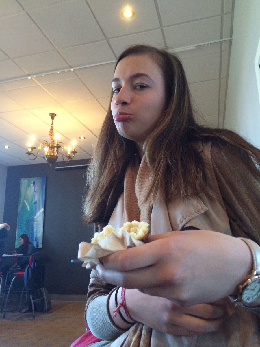 flowpelts's tweet photo. #humansofgrasset @jteacher1402 Sophie is sad because her muffin is burnt and doesn't taste good. What a waste! https://t.co/U7NmHefgok